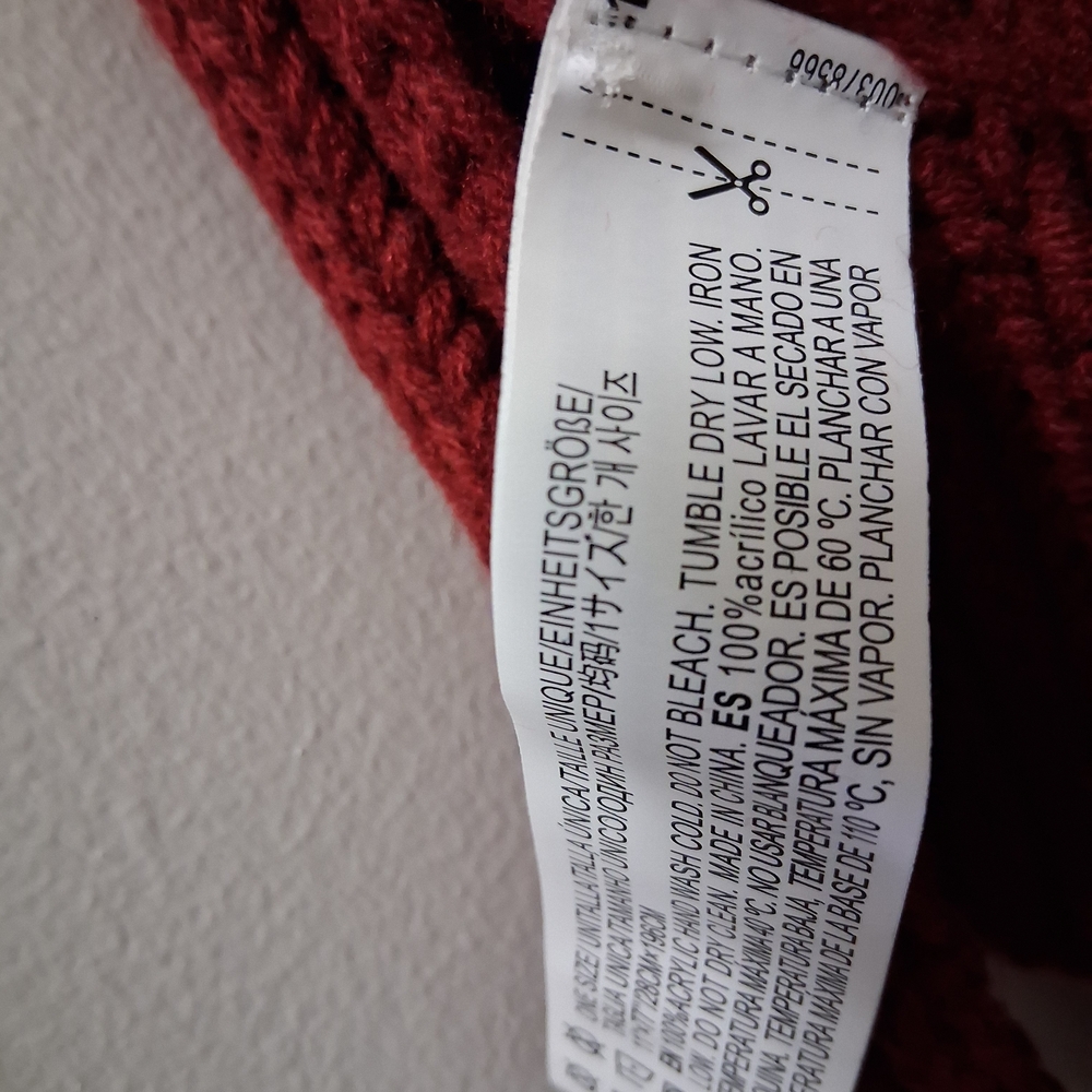 Forever 21 Burgundy Knit Scarf - Picture 4 of 9